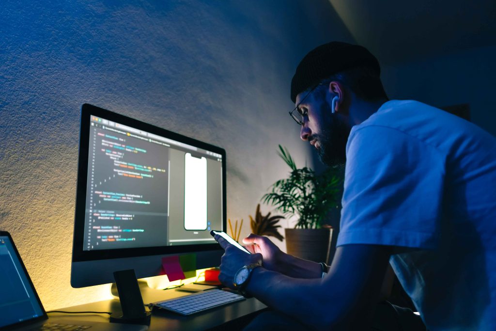 5 Ways App Programming Companies Simplify Business Challenges
